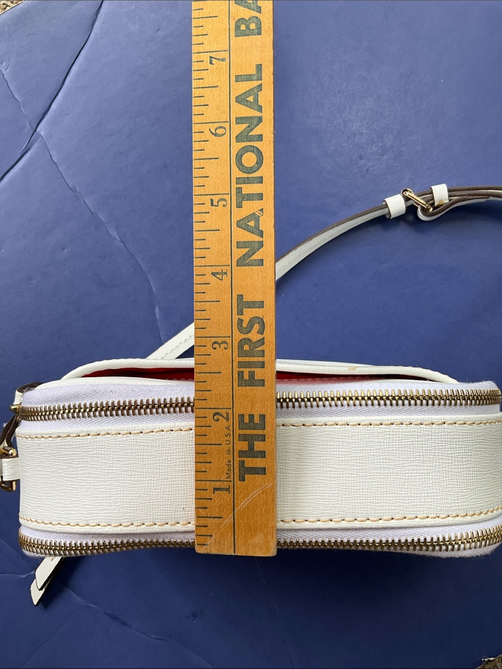 Dooney & Bourke small white purse - Picture 9 of 11